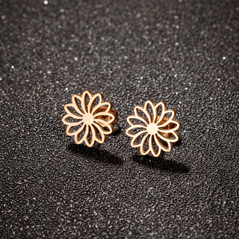 2025 New Fashion Sweet Earrings Stainless Steel Cute Hollow Forest Daisy Flower Ready