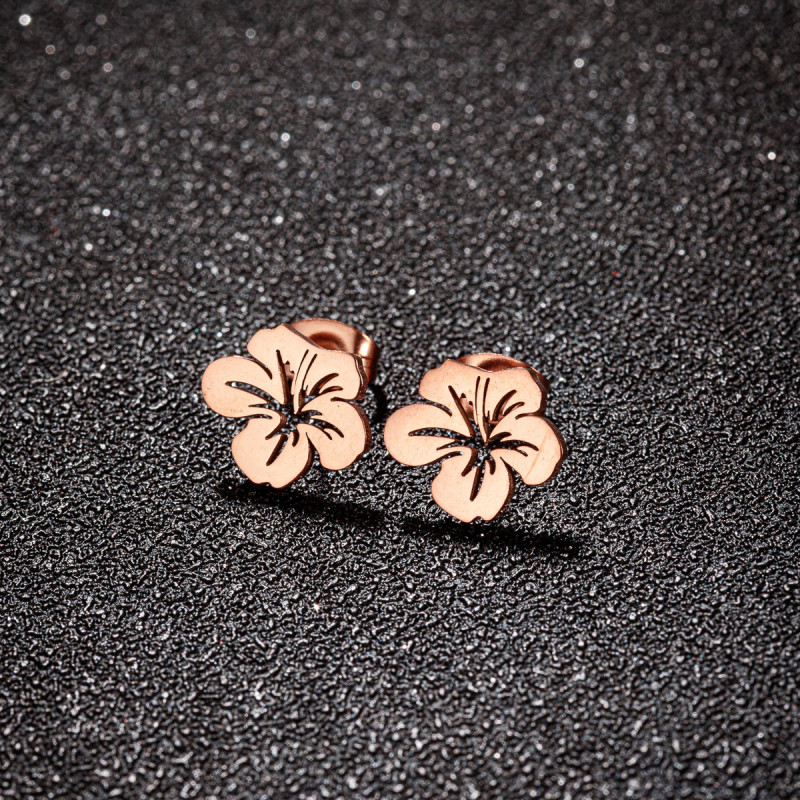 New Fashion Temperament Stainless Steel Hollow Small Fresh Flowers Simple Earrings Ear