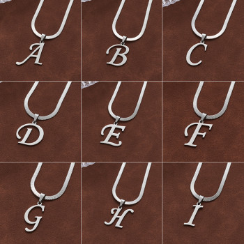 Personalized Fashion 26 English Letter Pendant Necklace for Women, Versatile Stainless
