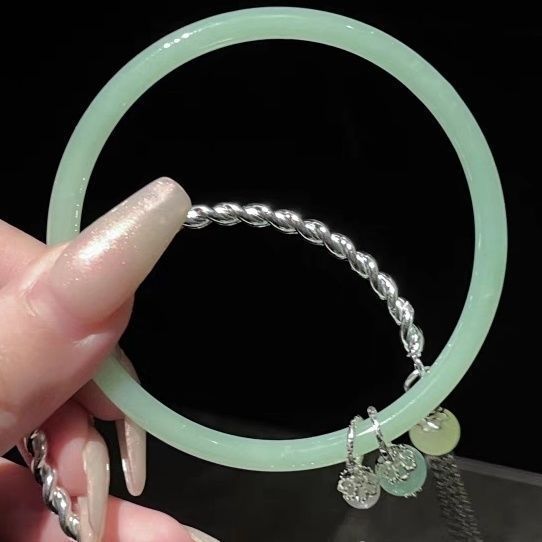 Retro Style Clear Water Green Open Bracelet Jingle Female Bell Sweet Ins High-end Sense
