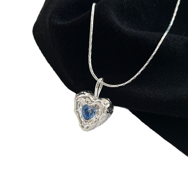 Blue Love Necklace for Women, High-end Girl, Sweet Niche Design, Hip-hop Stacked Ins
