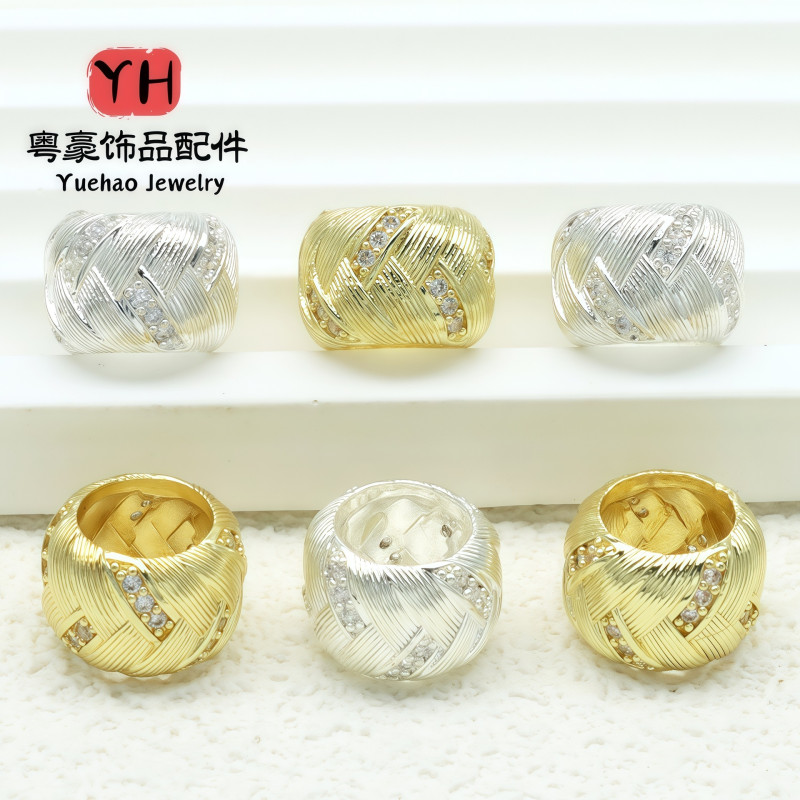 18k Gold-plated Color-preserving Micro-embedded Accessories, Large-hole Twist Striped