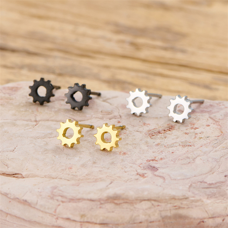 Punk Style Stainless Steel Cutting Earrings Fashion Jewelry Gear Shape Three Colors