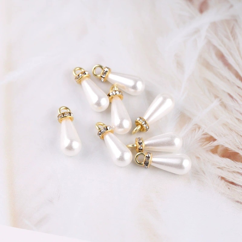 Imitation Pearl Inlaid with Diamond Drop-shaped Pendant Clothing Bracelet Handmade Gift