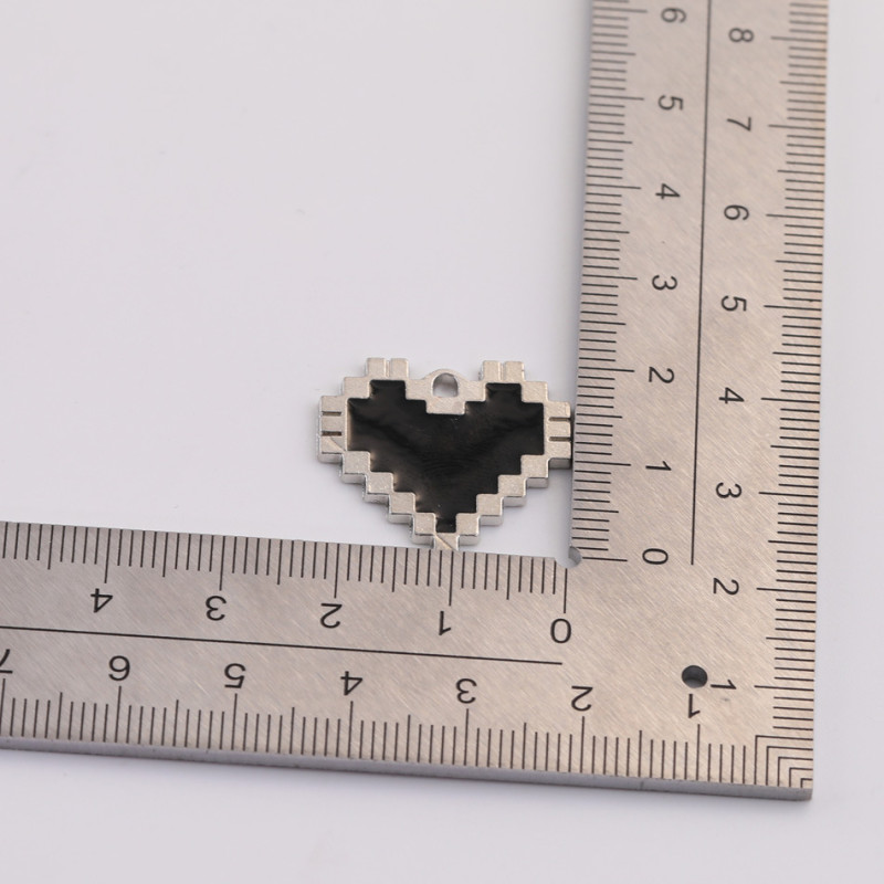 Black and White Mosaic Love Heart-shaped Oil Drop Pendant Jewelry Accessories Diy