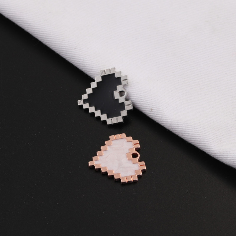 Black and White Mosaic Love Heart-shaped Oil Drop Pendant Jewelry Accessories Diy
