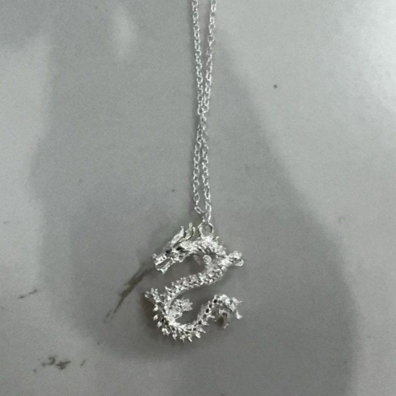 2024 New Year of the Dragon Necklace Flying in the Sky Pendant Non-fading Zodiac Same
