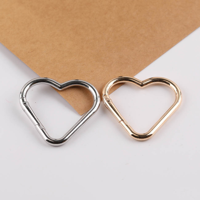 Simple Heart-shaped Love Metal Open Spring Ring Keychain Carabiner Connecting Jewelry