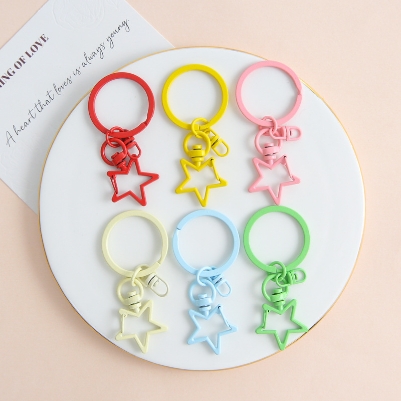 New Color Paint Five-pointed Star Three-piece Set 8-character Buckle Keychain Flattened