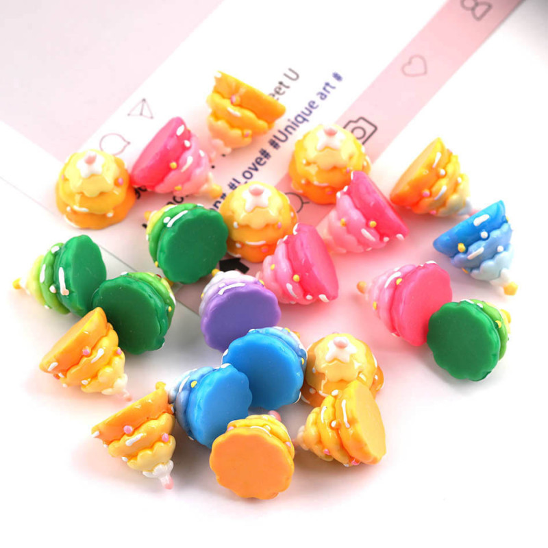 Cute Gradient Color Christmas Tree Cake Food Toy Resin Small Ornaments Diy Holiday Scene